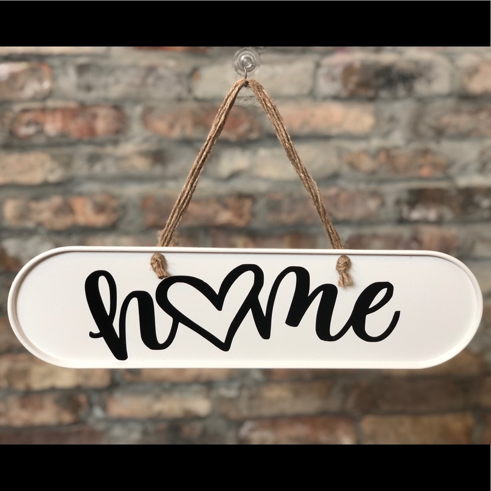 Handmade ’Home’ sign